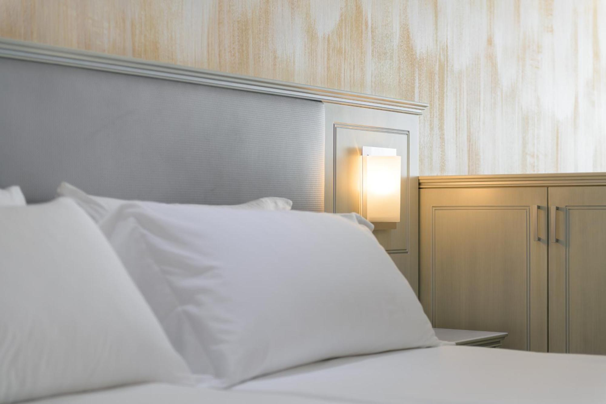 Garda Suite Hotel (Adults Only) Лимоне сул Гарда Стая снимка