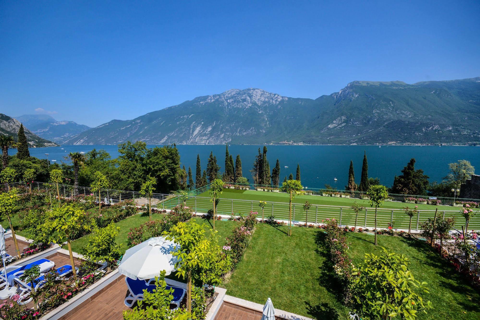 Garda Suite Hotel (Adults Only) Лимоне сул Гарда Екстериор снимка